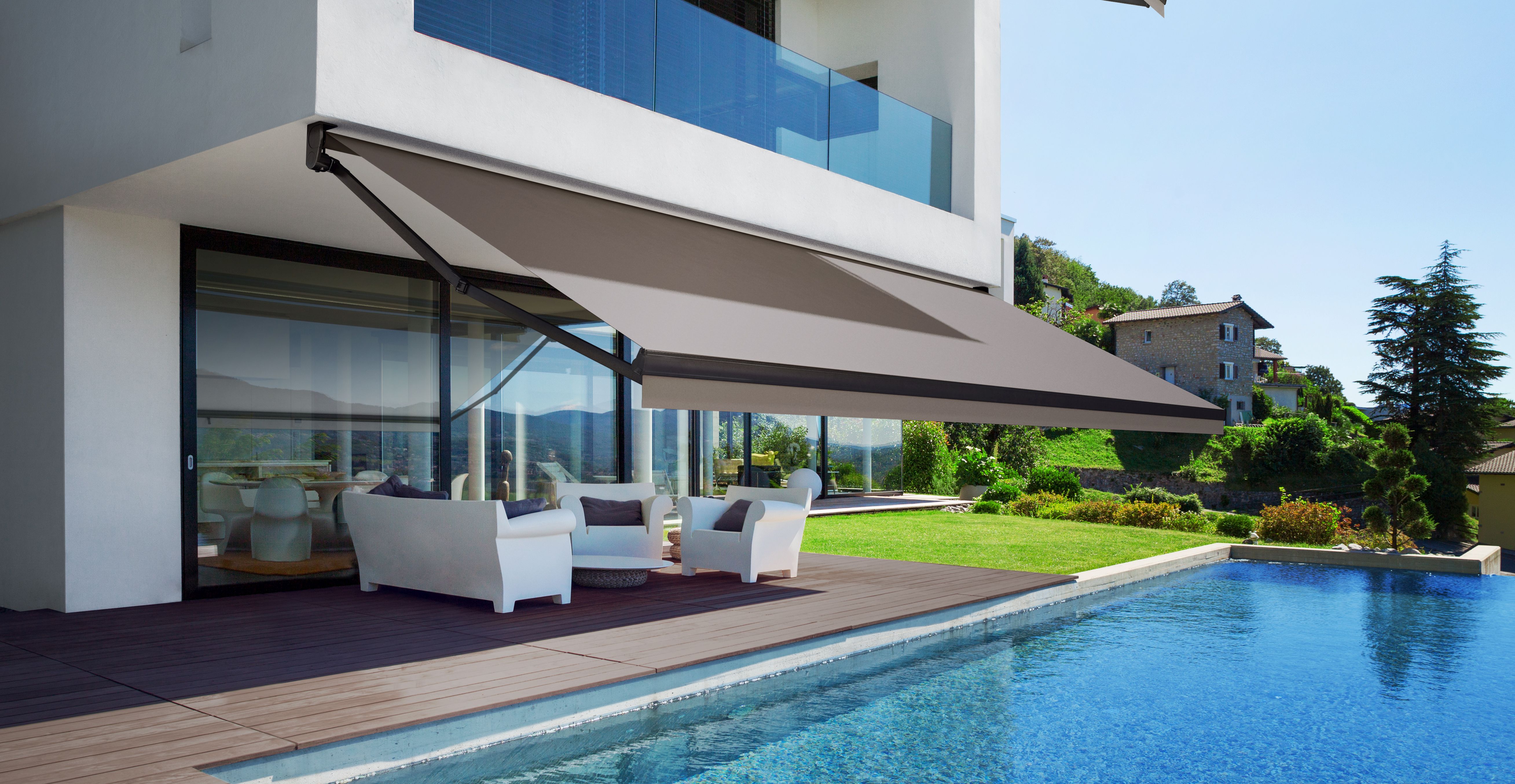 Retractable Awnings And Canopies Manual And Motorized Canada Wide Delivery