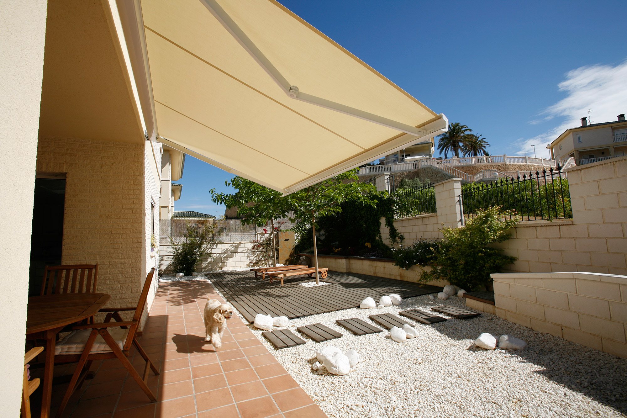 Brasilia Slim Retractable Cassette Awning