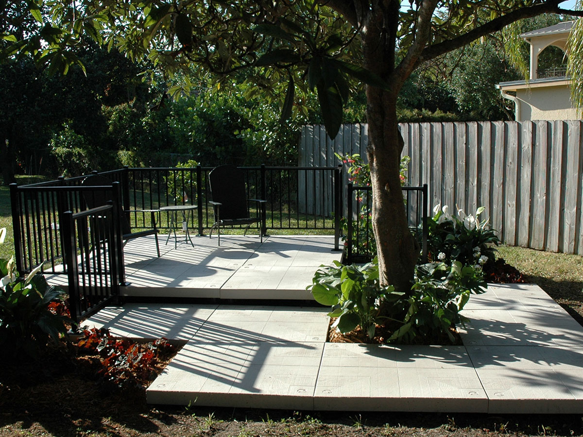 UDECX Modular Grey Decking Kit